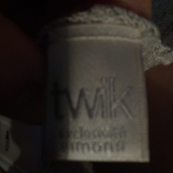 Top - Picture 3 of 3